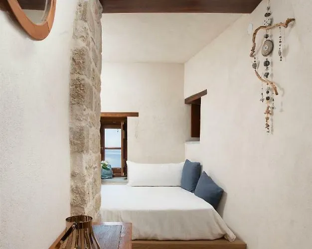 Casa Rodanthi - Luxury Castle וילה מונמבאסיה