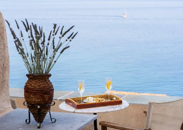 Casa Rodanthi - Luxury Castle מונמבאסיה